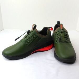 Clove Shoe Classic Limited-Edition Juniper Berry Green Healthcare Worker Sneaker